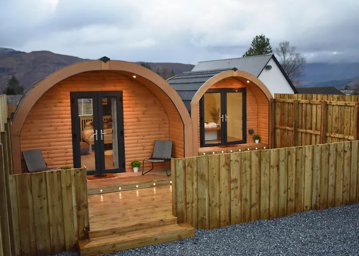 Apex Studio Pod & Jacuzzi Bath